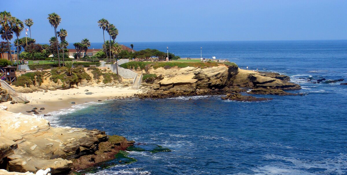 bigstock-La-Jolla-Cove-Beach-1258152-e1594920577968_Kopie.jpg