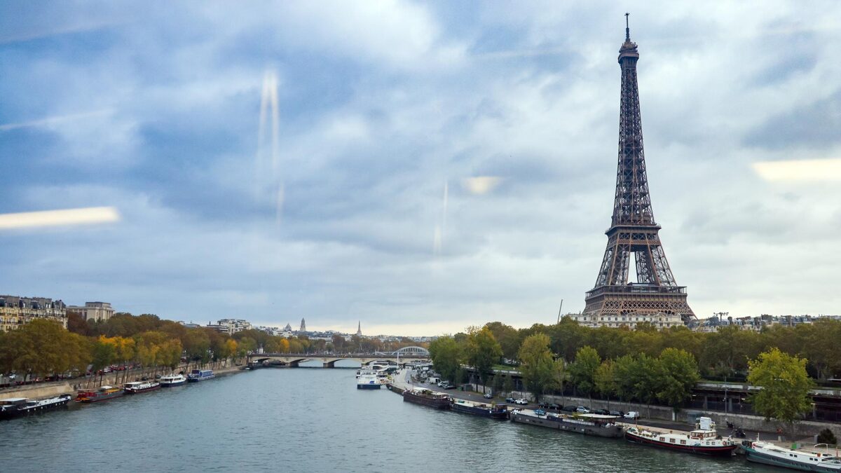paris-im-glanz-der-geschichte-100_1920x1080.jpg